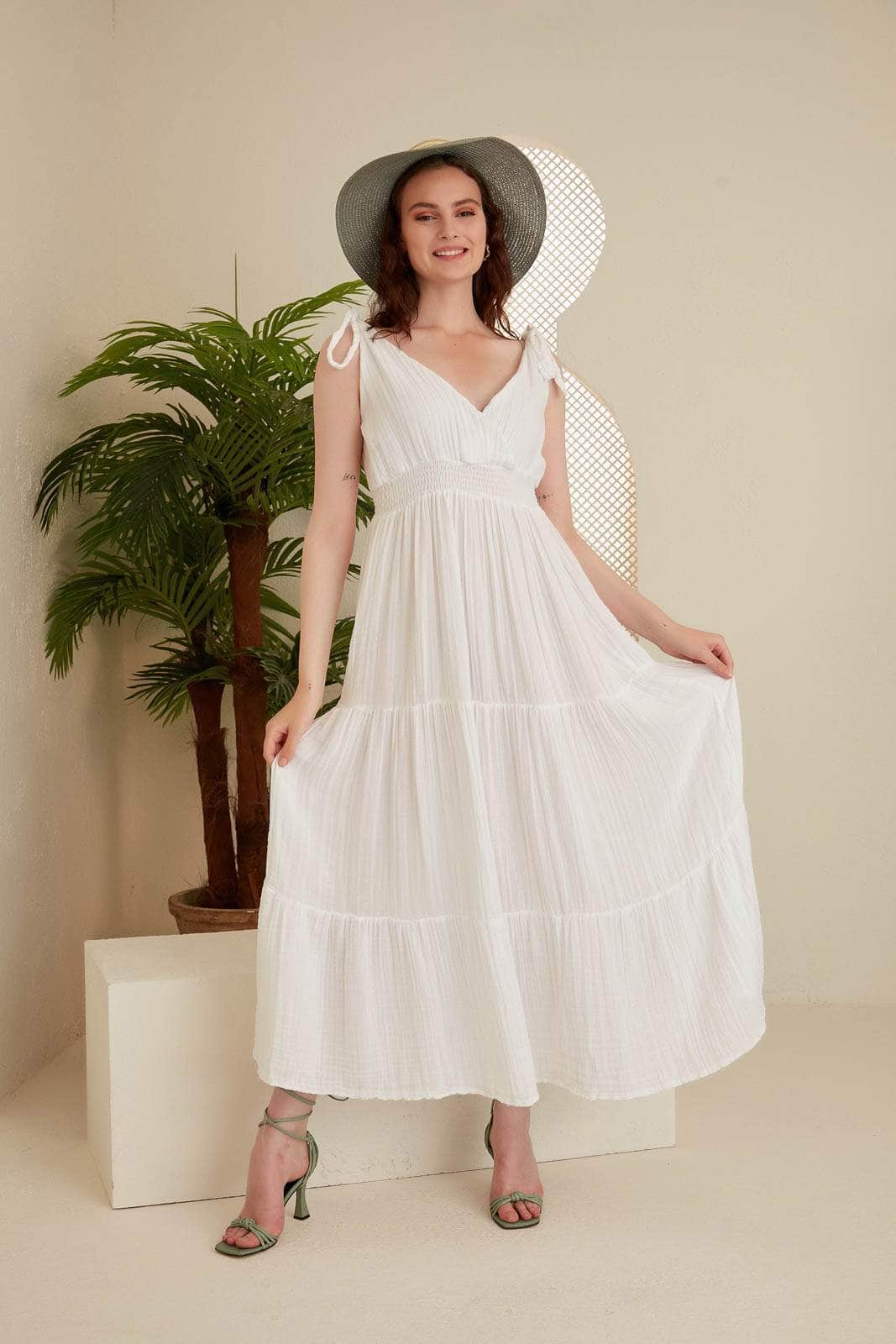Begonville Elbise Rea Askılı ve Gipeli Uzun Elbise - Beyaz